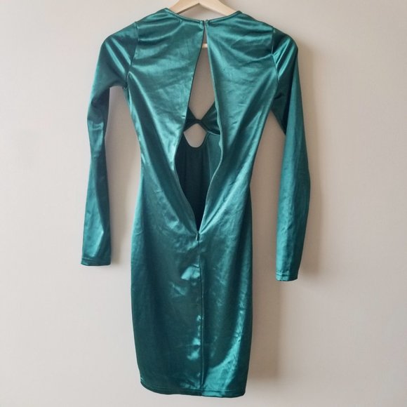 Fashion Nova Cut Out Long Sleeve Dress in Green XS - Picture 4 of 10